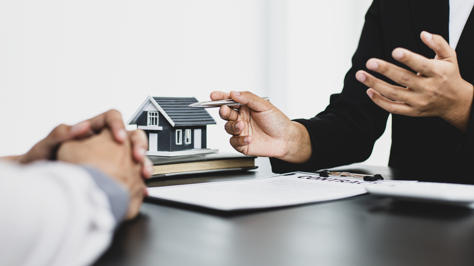 Read more about the article „Брокерът е твоите очи и уши за пазара!“ из култовата книга „Богат татко, беден татко“ на Р. Кийосаки